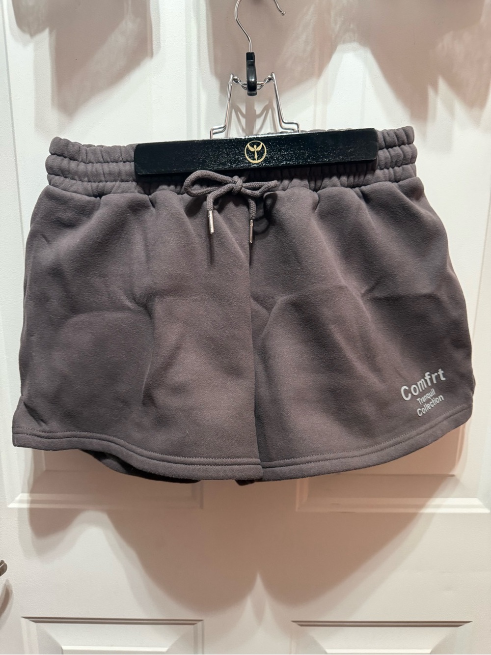 Comfrt Tranquill Collection Women's Charcoal Athletic Shorts M - Picture 3 of 4